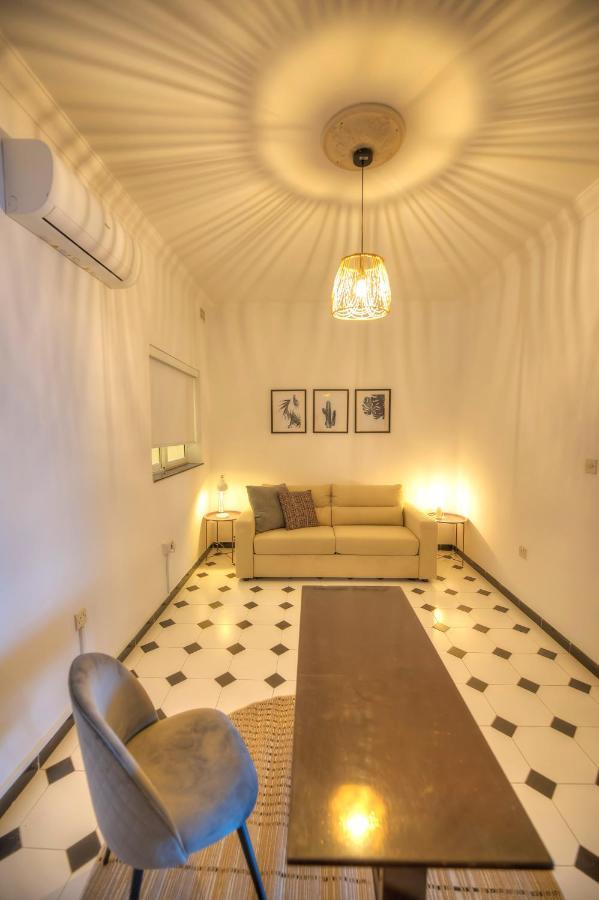 Beautifully Furnished Seafront 4 Bedrooms Goslm-4 Сліма Екстер'єр фото