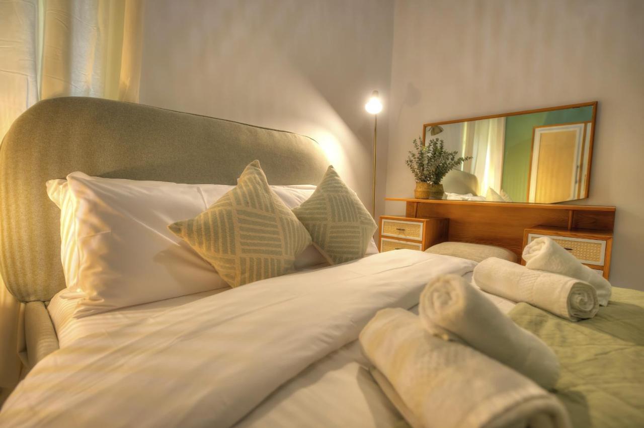 Beautifully Furnished Seafront 4 Bedrooms Goslm-4 Сліма Екстер'єр фото